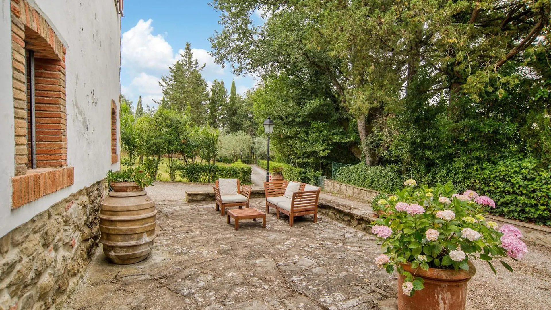 Il Loggiato Villa Monte San Savino 0*,  Italy