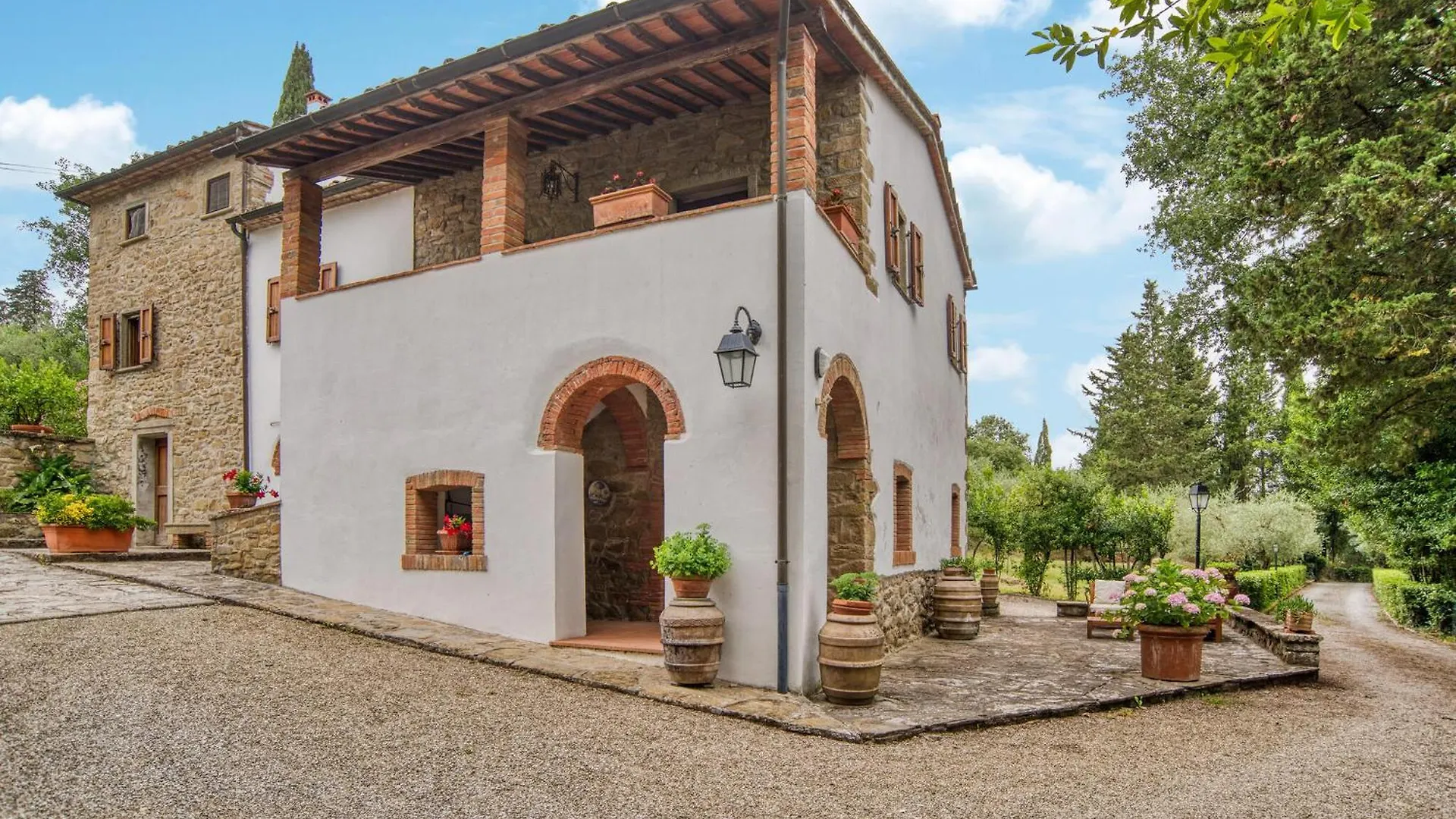 Il Loggiato Villa Monte San Savino 0*,  Italy