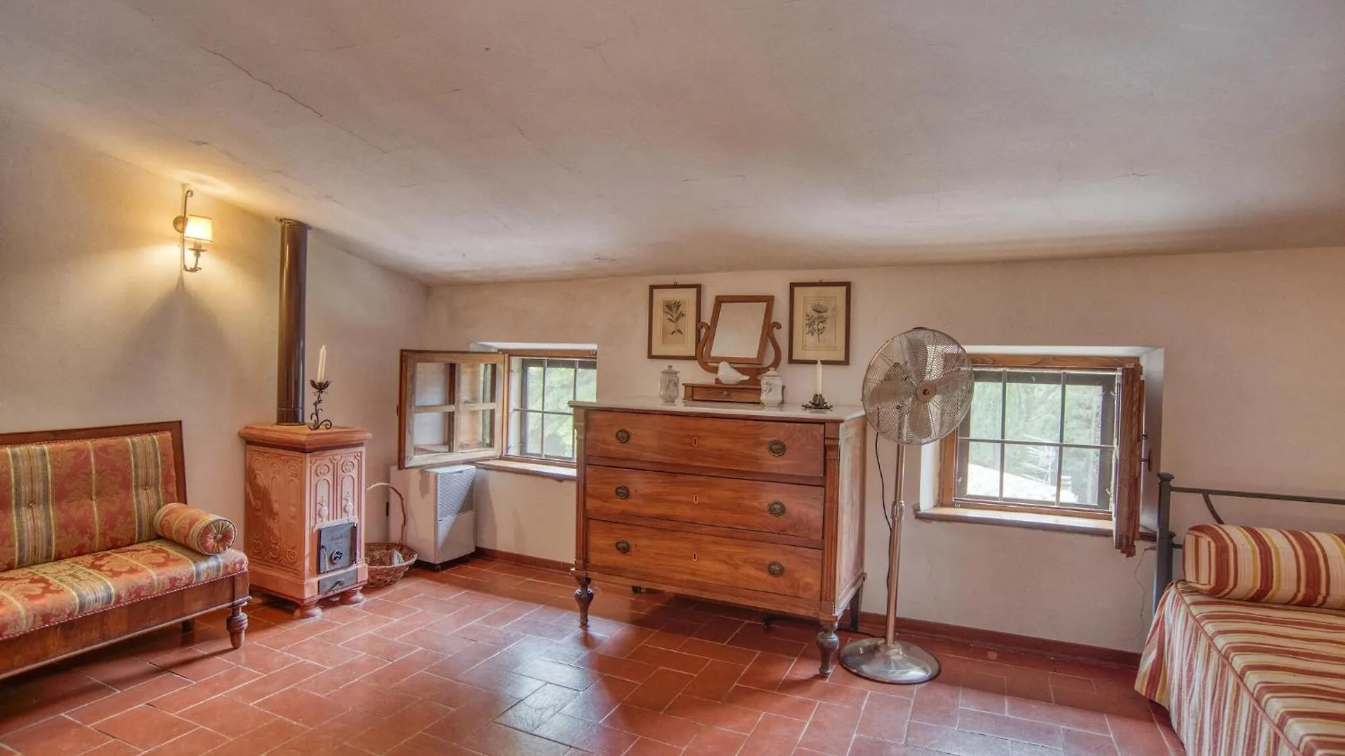 Il Loggiato Villa Monte San Savino 0*,